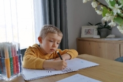 zabawy-Trusakwek-w-domu-53